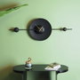Wallity APS138LSS Reloj de Pared Decorativo de Metal Negro